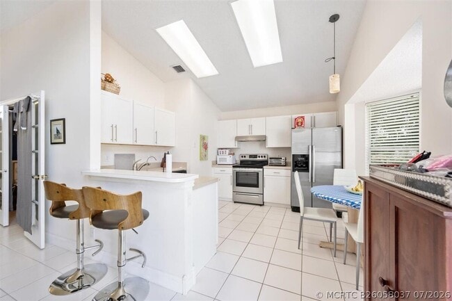 Building Photo - 2606 Bedford Mews Dr