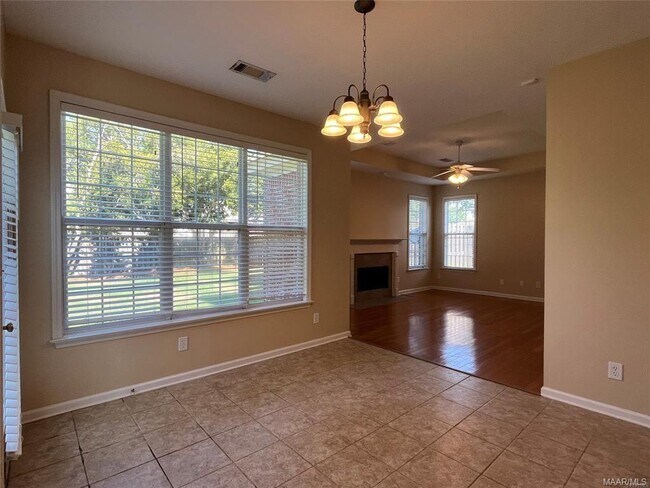 Building Photo - 8951 Alderwood Way