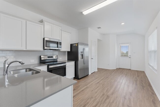 Building Photo - 108 Joe Kidd Ln