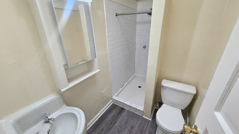 Building Photo - 728 S Carondelet St