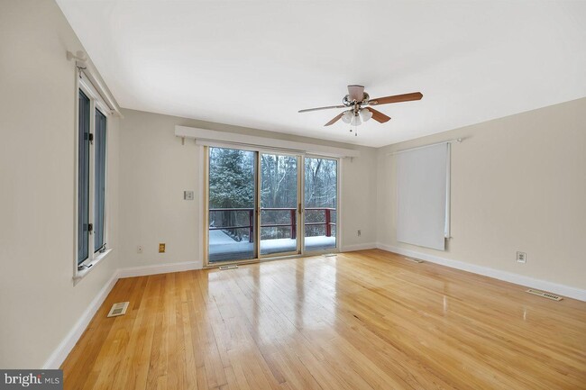Building Photo - 97 Hardy Dr