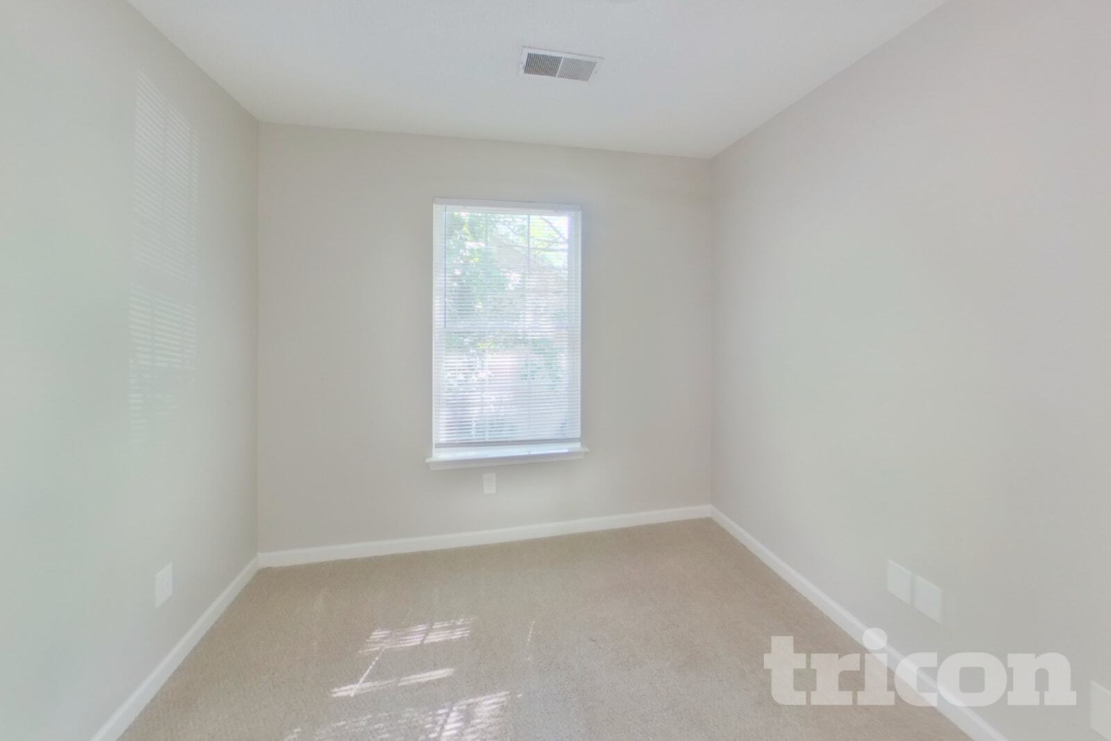 Building Photo - 121 Eagle Pointe Dr