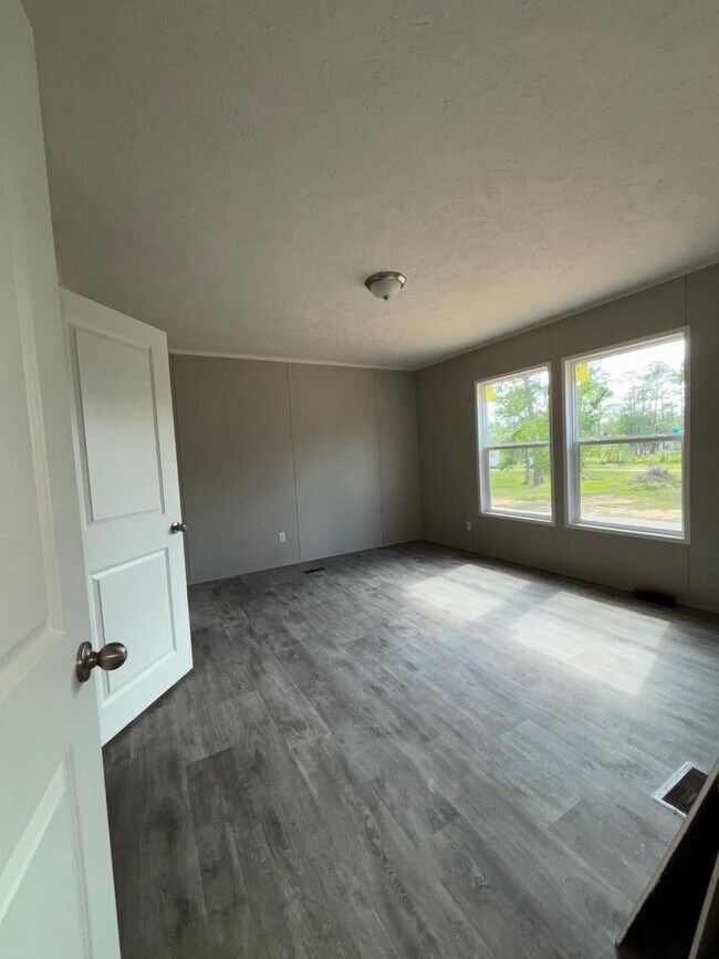 Building Photo - 307 Marcus Ln