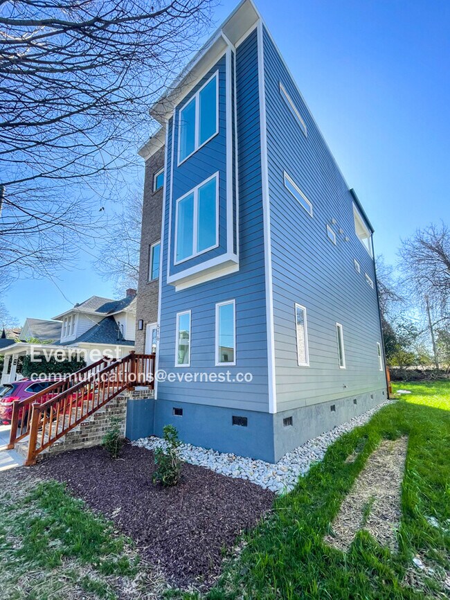 Building Photo - 516 New Bern Ave