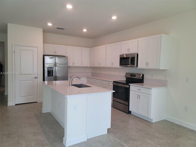 Building Photo - 10005 W Verona Cir