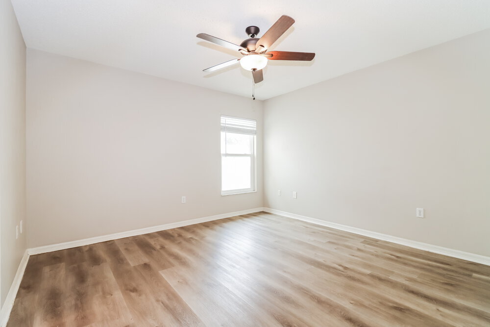 Building Photo - 8403 Yearling Ln