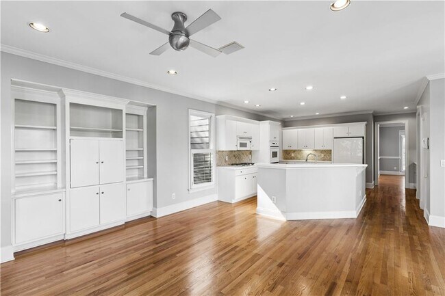 Building Photo - 520 Redding View Ct NW