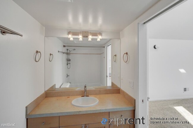 Building Photo - 2 br, 2 bath Condo - 588 Alabama St, San F...