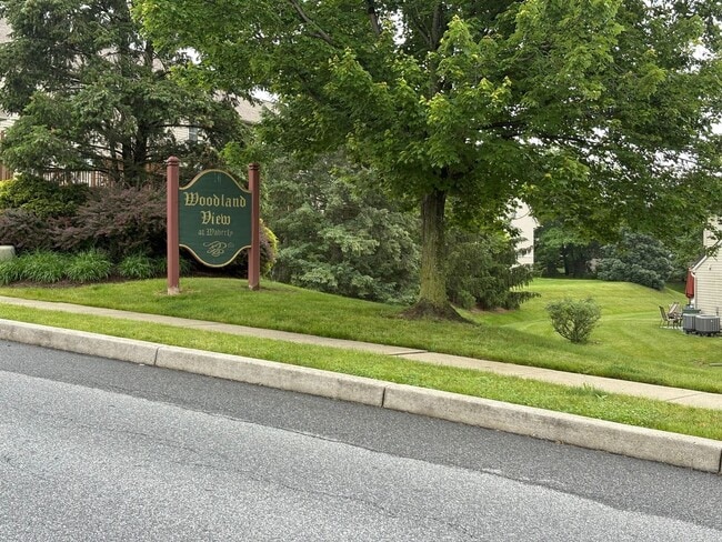 Building Photo - 2 Bedroom 2 Bathroom in Woodland View Harr...
