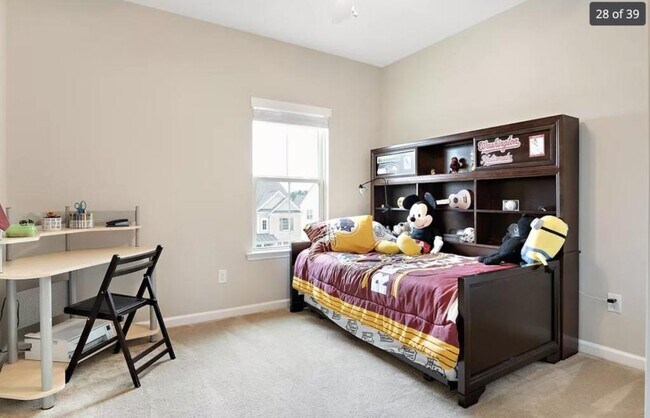 Building Photo - 16621 Gossamer Dr