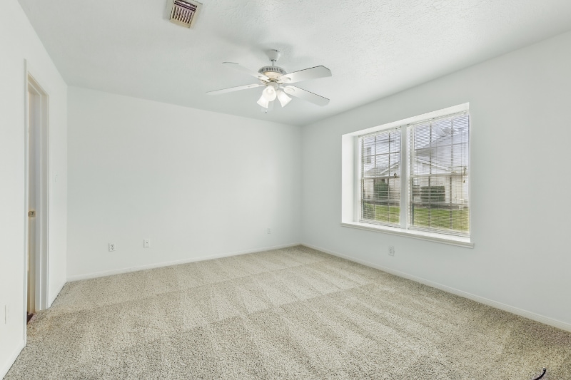 Building Photo - 2079 Country Village Blvd
