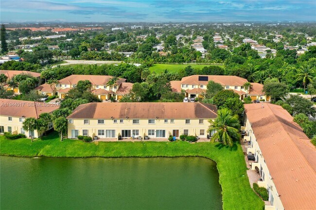 Building Photo - 3258 NW 32nd Terrace