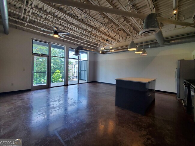 Building Photo - 5200 Peachtree Rd