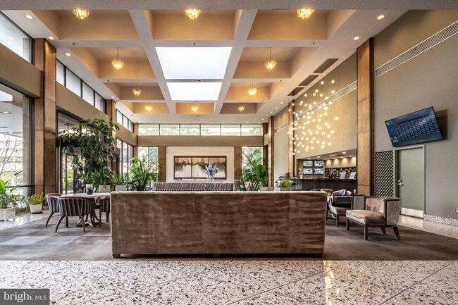 Building Photo - 3709 S George Mason Dr