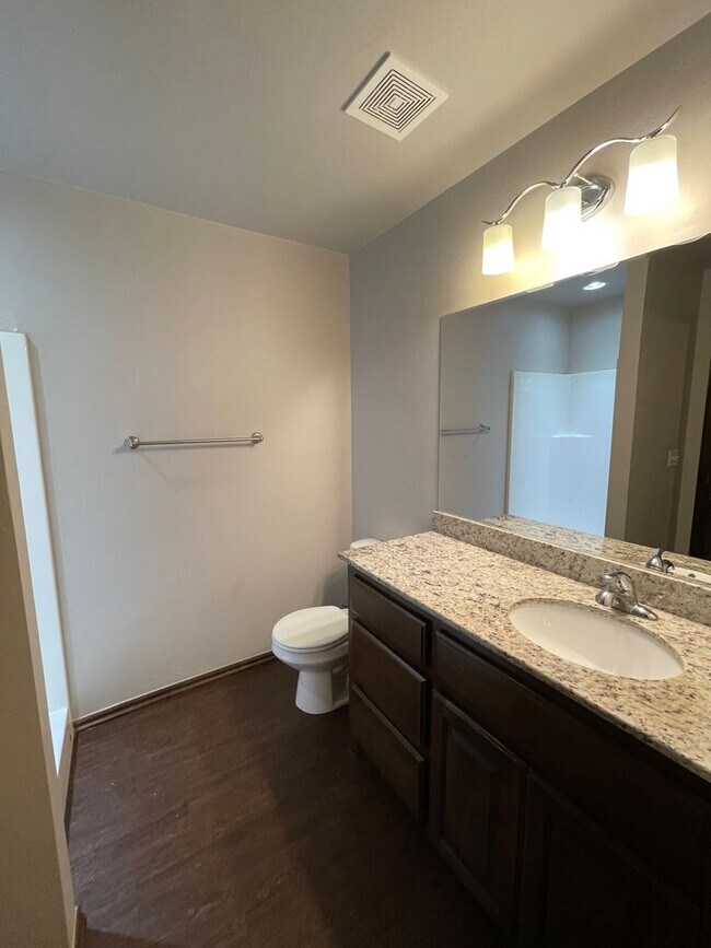 Building Photo - 6923 Mayberry Ln