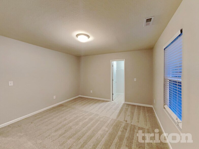 Building Photo - 4217 Piedmont Farms Way
