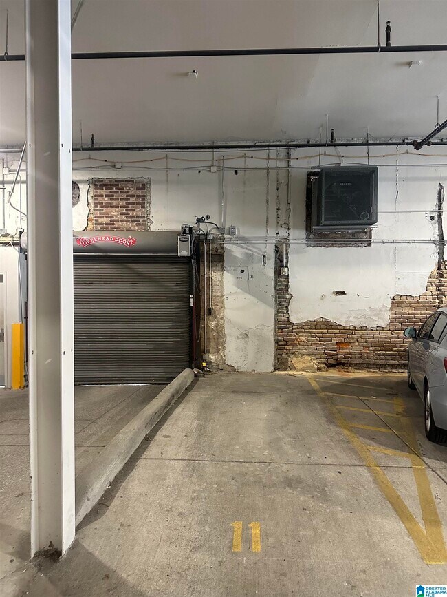 Building Photo - 300 20th St N