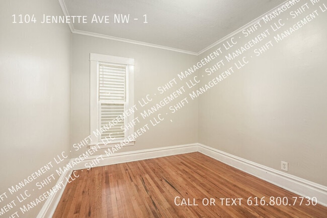 Building Photo - 1104 Jennette Ave NW