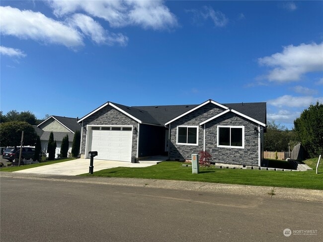 Building Photo - 3155 Sanderling Dr