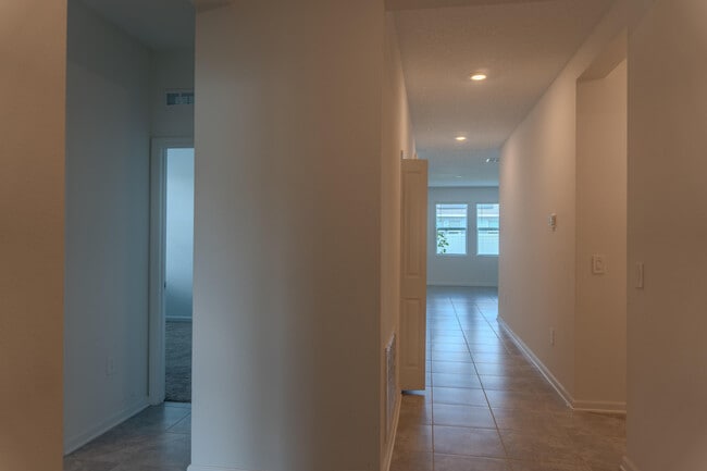 Building Photo - 561 Hatteras Rd
