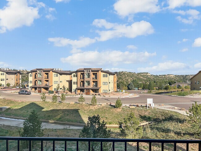 Building Photo - 5707 Villa Lorenzo Dr