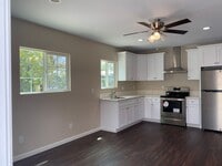 Building Photo - Cute and Spacious 1+1  ADU Apartment in Pa...