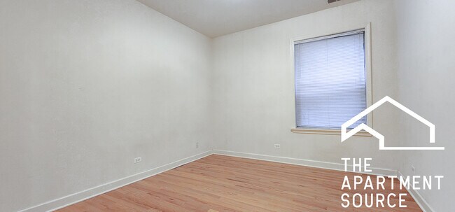 Building Photo - 832 Seward St