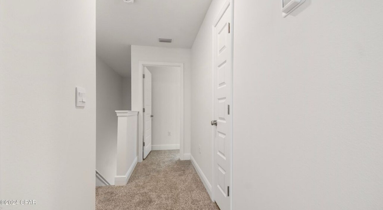 Building Photo - 456 Melrose Way