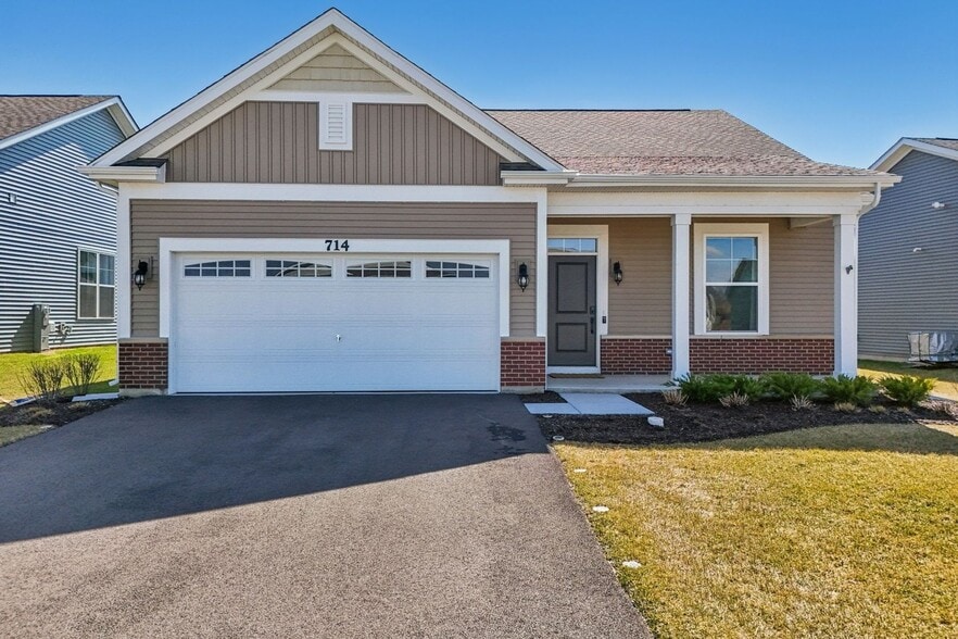 Building Photo - 714 Alberta Ave