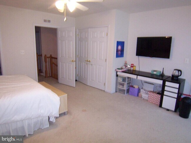 Building Photo - 4618 Battenburg Ln