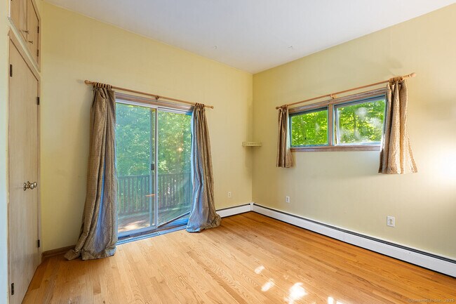 Building Photo - 26 Wilridge Rd