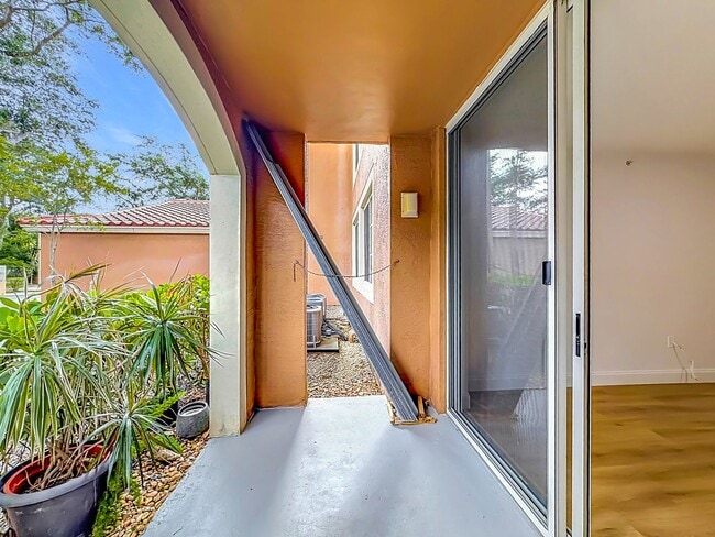 Building Photo - Super Cozy 2 bedroom in Desirable Neighborhood in coconut creek