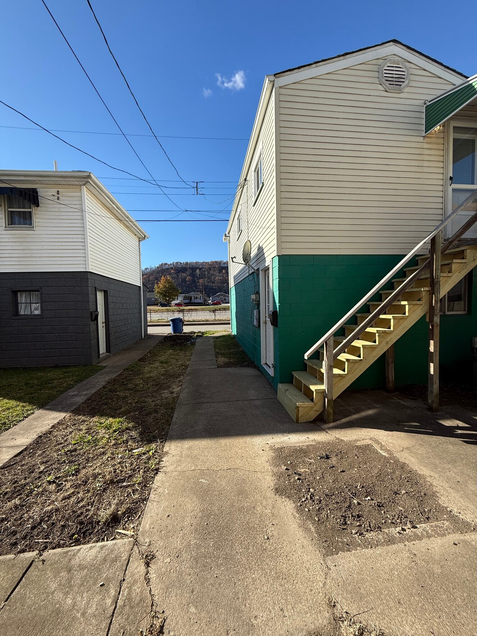 Building Photo - 1109 Garfield St