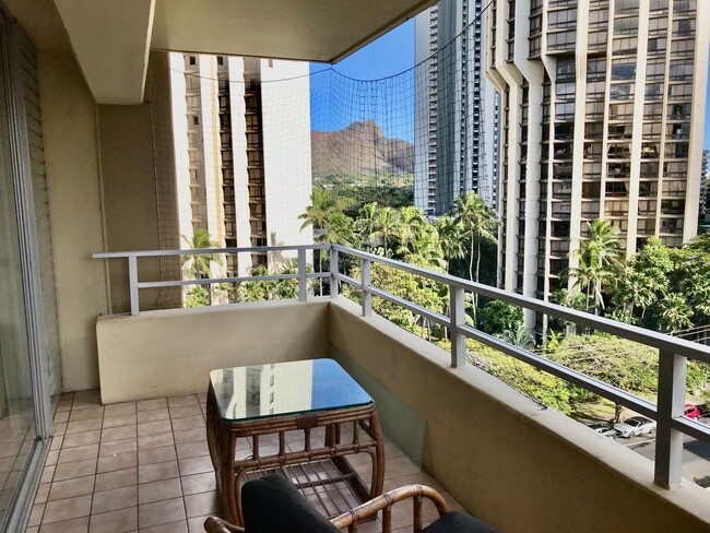 Building Photo - Kealani 2 Bdrm., 2 bath, 1 cov'd/sec'd Pkg. - Pool