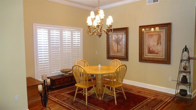 Building Photo - 1144 Delaney Ave