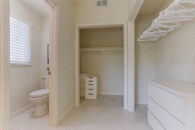 Building Photo - Stunning 4 Bed, 3 Bath Home on Cul-de-Sac in Scripps Ranch - No Pet Allowed