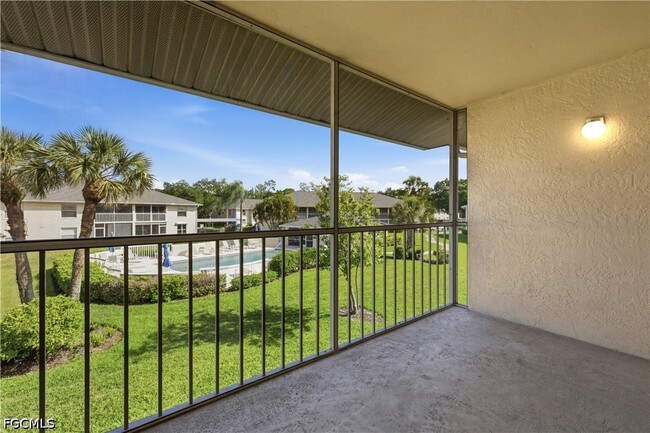 Building Photo - 600 Squire Cir