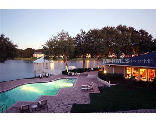 Building Photo - 214 Lake Parsons Green