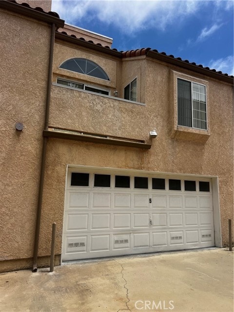 Building Photo - 5131 Dunbar Dr