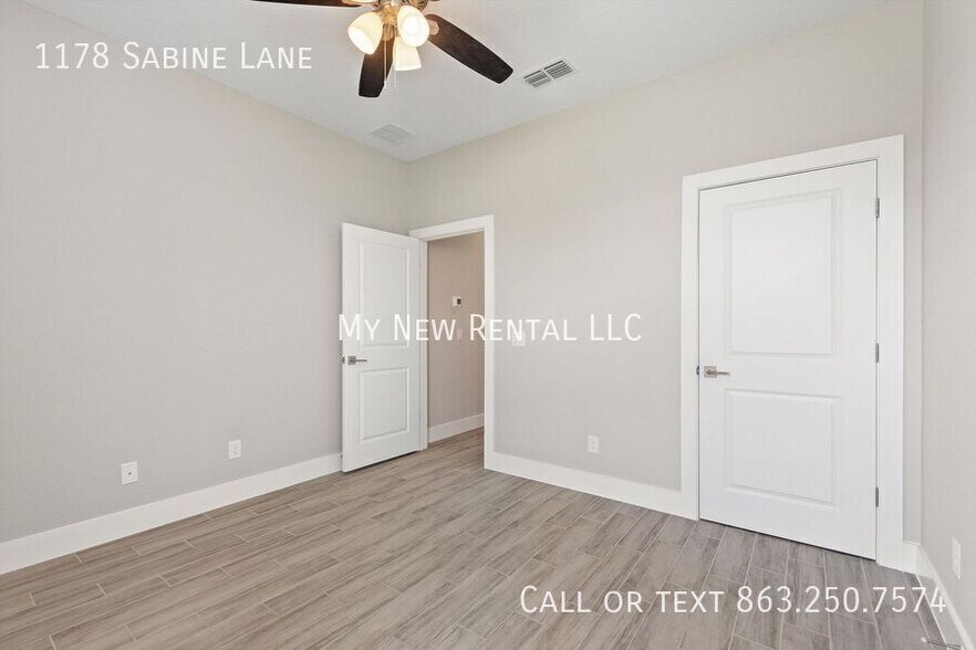 Building Photo - 1178 Sabine Ln