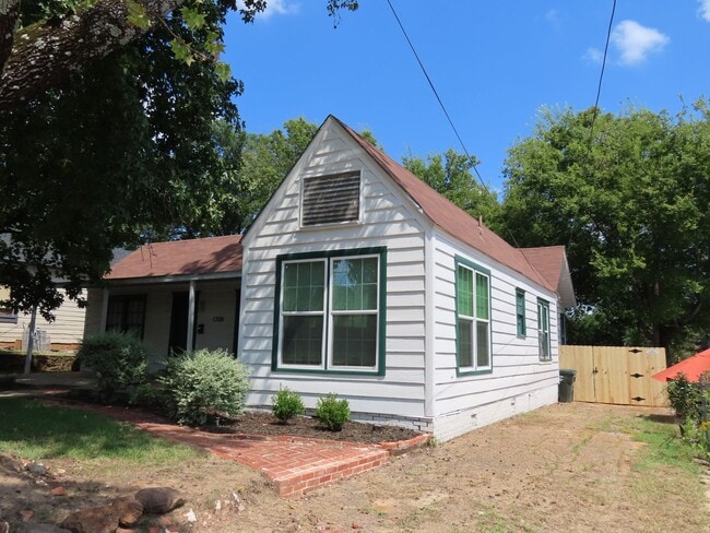Building Photo - 1306 S Glenwood Blvd