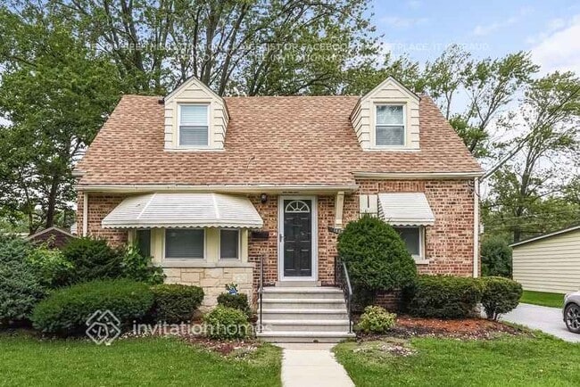 Building Photo - 1808 W 187th St