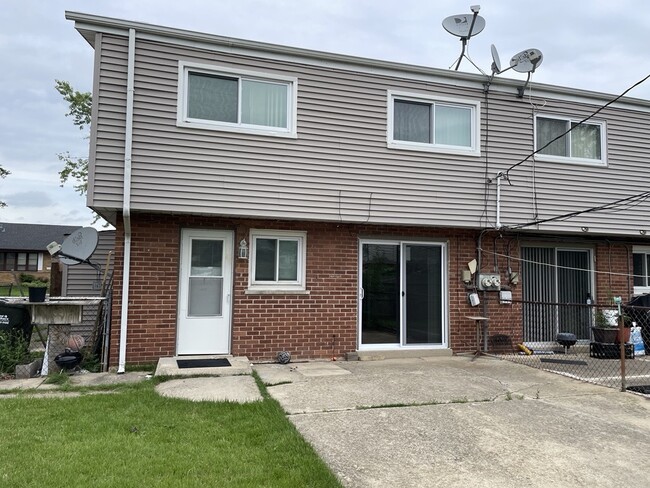 Building Photo - 9137 Barberry Ln