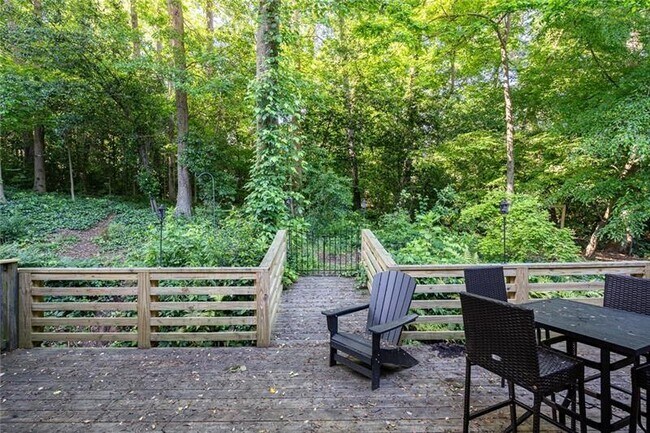 Building Photo - 1445 Monroe Dr NE