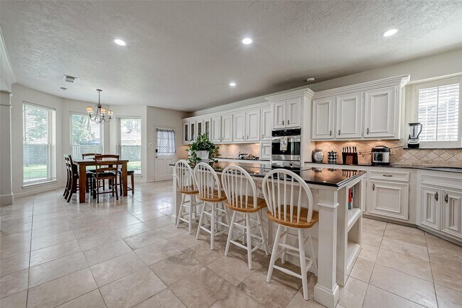 Building Photo - 17102 Misty Creek Dr