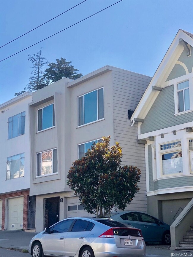 Building Photo - 1825 9th Ave