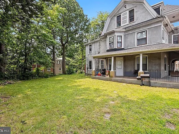 Building Photo - 400 Vernon Rd