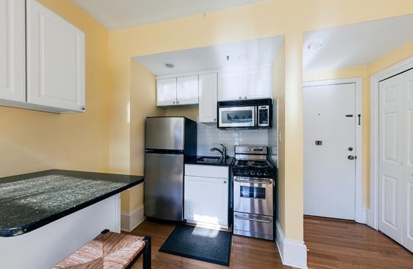 Building Photo - 511 Beacon St