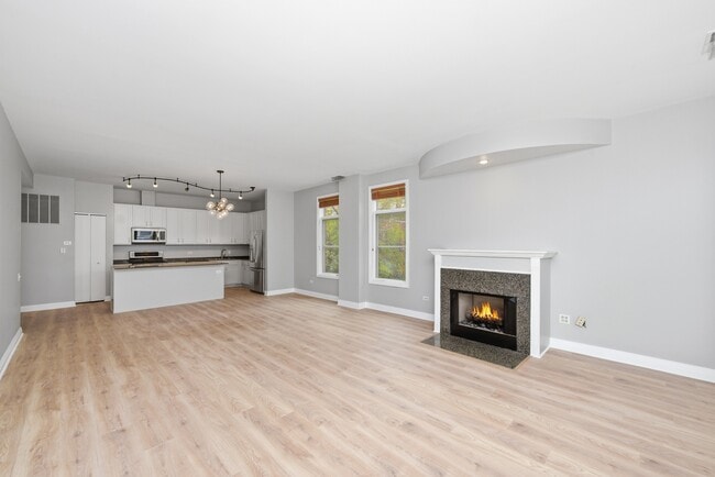 Building Photo - 333 N Jefferson St