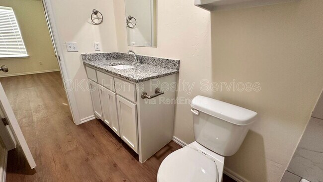 Building Photo - 11419 N University Ave